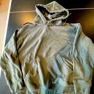 H&M Medium Green Hoodie. Comfortable and juicy